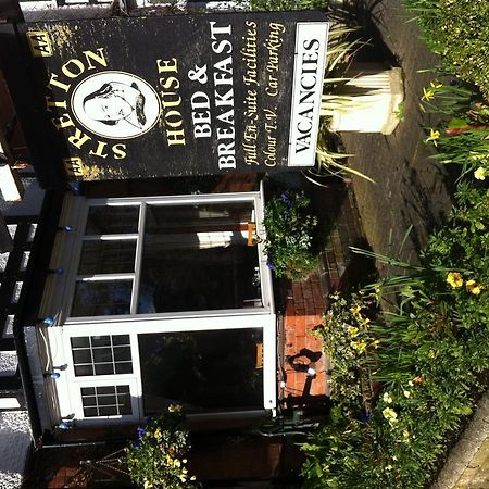 Bed and Breakfast Stretton House à Stratford-upon-Avon Extérieur photo