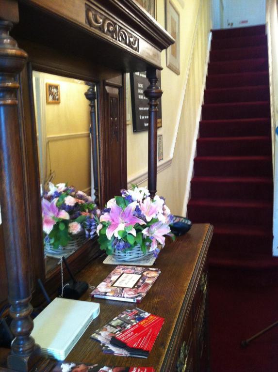 Bed and Breakfast Stretton House à Stratford-upon-Avon Extérieur photo