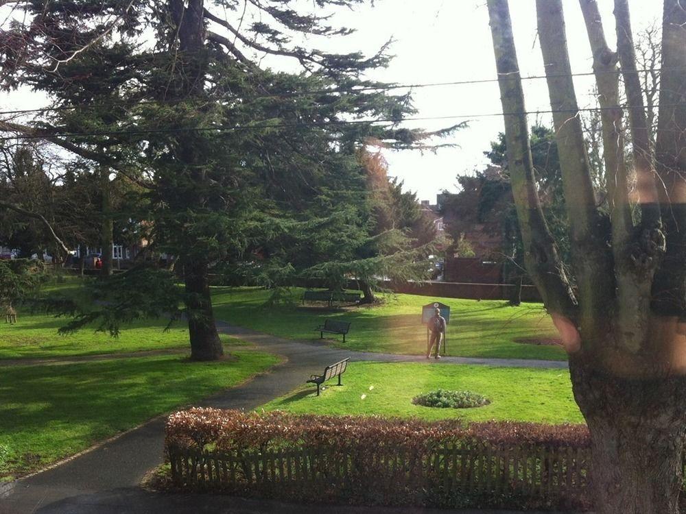 Bed and Breakfast Stretton House à Stratford-upon-Avon Extérieur photo